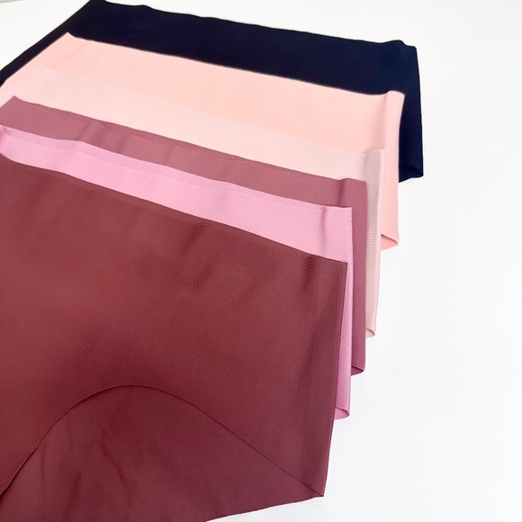 6 Pairs of Seamless No-show Bikini Underwear - Size Small - Picture 2 of 5